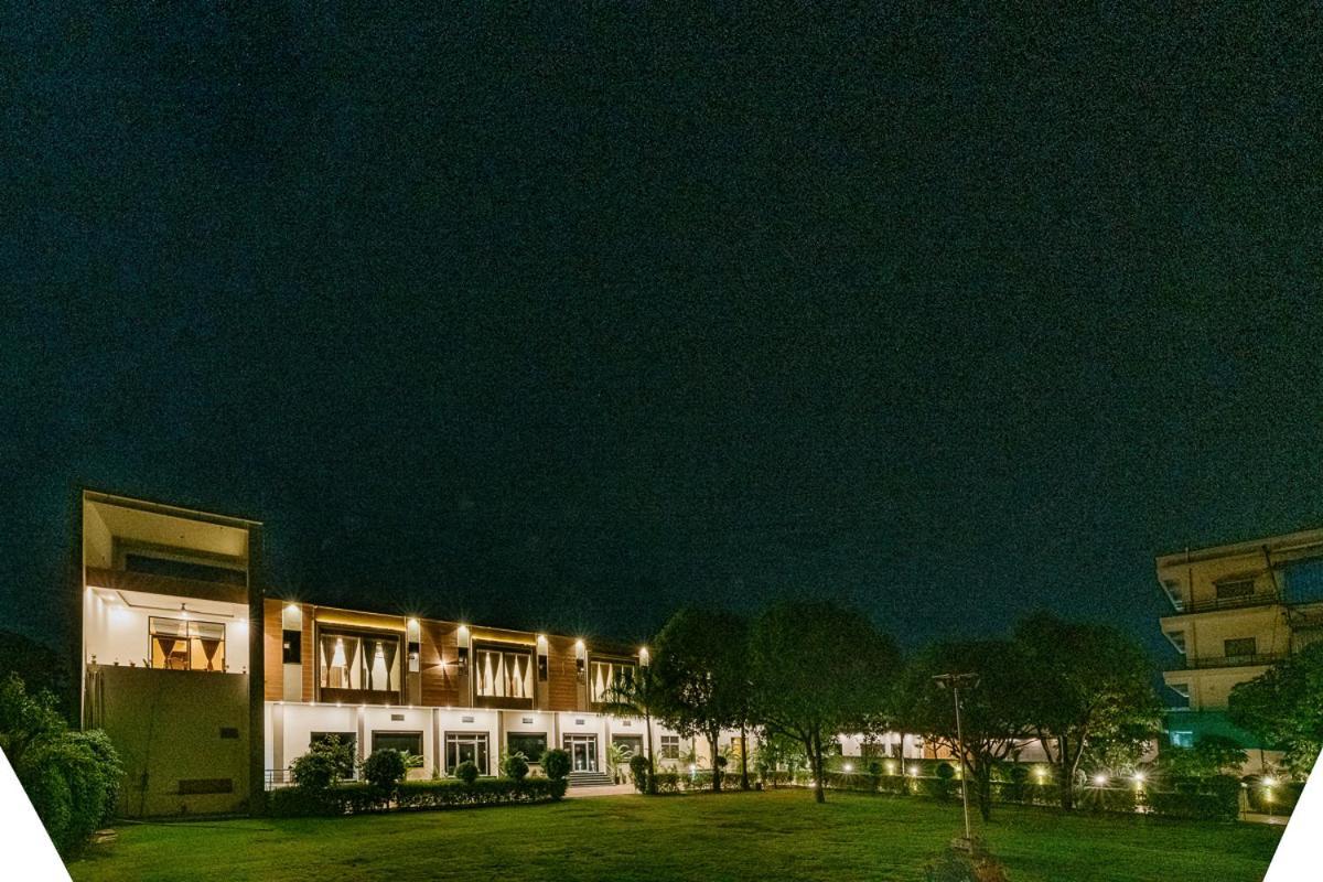 Aditya Palace Pushkar Buitenkant foto
